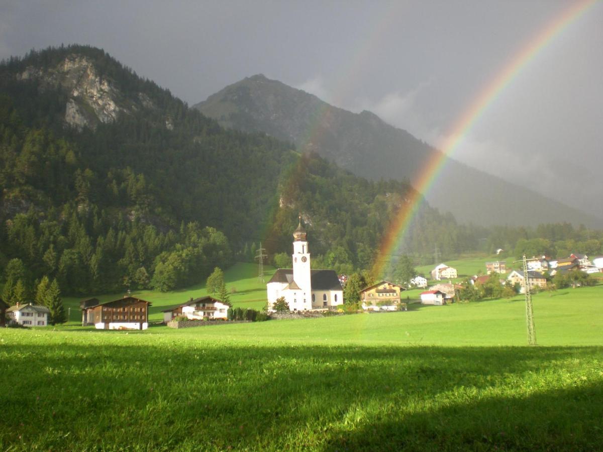 Gaestehaus Zum Baeren Leilighet Wald am Arlberg Eksteriør bilde